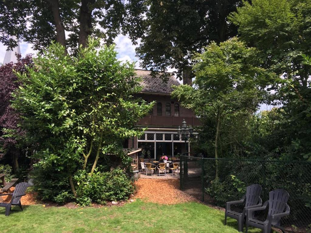 Gasthuis Pension Via Quidam Vaassen エクステリア 写真